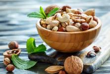 Alergie na ořechy a arašídy: Jak se projevuje a proč vůbec vzniká? 